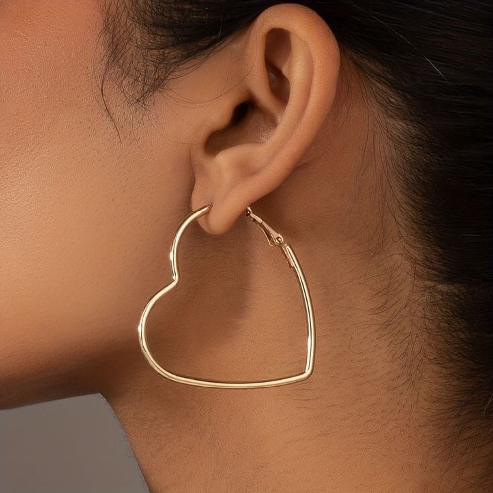 ⚜️𝟯𝟬%𝗢𝗙𝗙 𝗯𝘂𝗻𝗱𝗹𝗲𝘀 𝟯+⚜️ NEW Large Heart Hoop Earrings - Picture 5 of 15